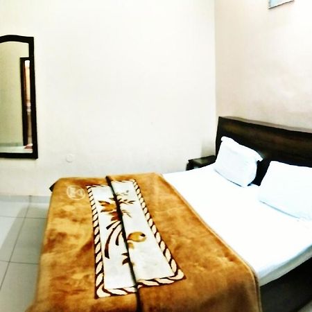 Hotel Aroma Inn Sirsa Dış mekan fotoğraf