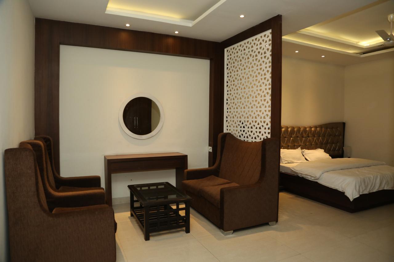 Hotel Aroma Inn Sirsa Dış mekan fotoğraf